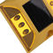 Ojos de gatos accionados solares de la prenda impermeable de oro IP68 de 105m m para las calzadas